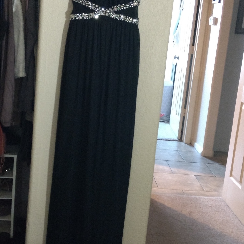 BLACK DRESS - Picture 4 of 7